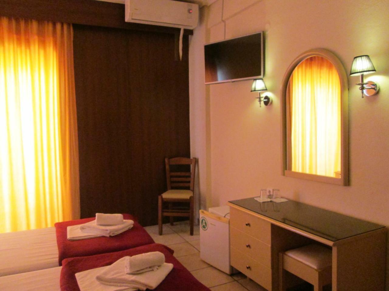 Hotel Lito Paralía Extérieur photo